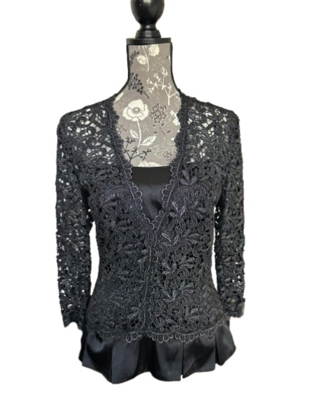 Tadashi Collection Women' 2 Black Crochet Lace Back Zip Up Lined Sleeved Top